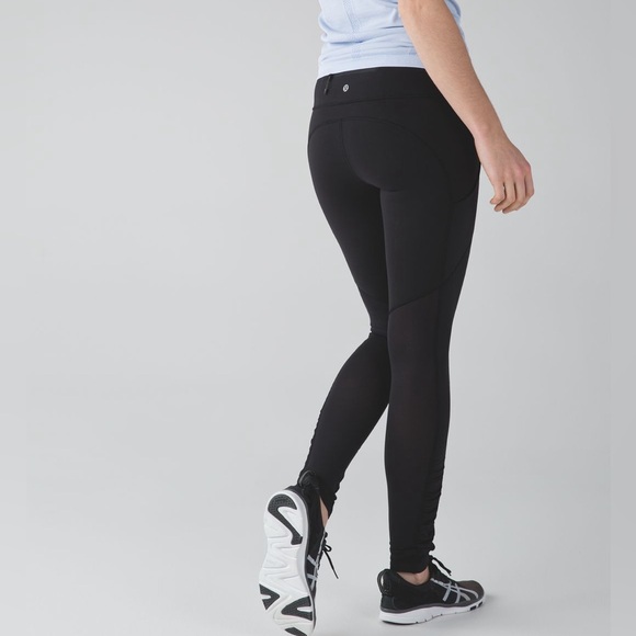 lululemon athletica Pants - Lululemon Speed Tight Black High Rise Leggings with Pockets and Ruched Ankles